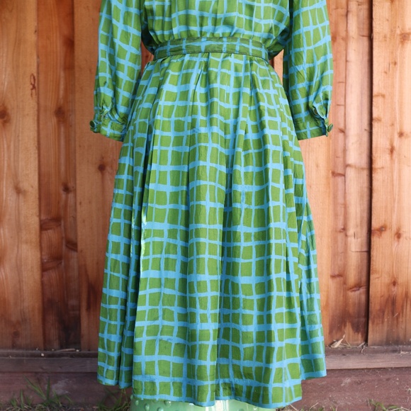 Vintage I. Magnan 100% Silk Green & Blue Geometric Square Shirt Dress - Picture 13 of 17